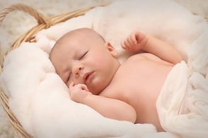 newborn-1399193_640
